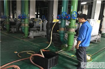 中央空調冷凝器怎樣清理？冷凝器的清理流程【詳細說明】